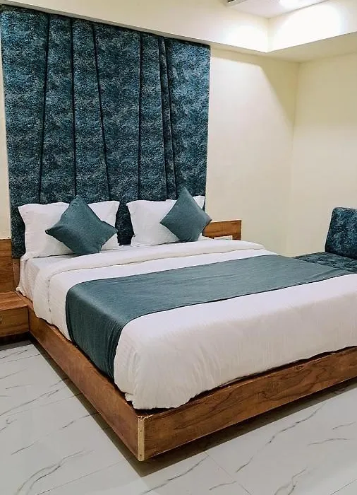 Hotel New Kunj Villa-1